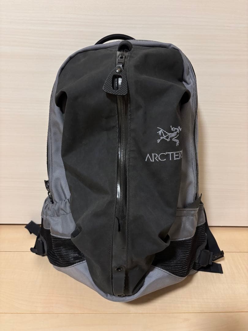 ARC’TERYX アークテリクス BEAMS別注 リュック グレーARC TERYX