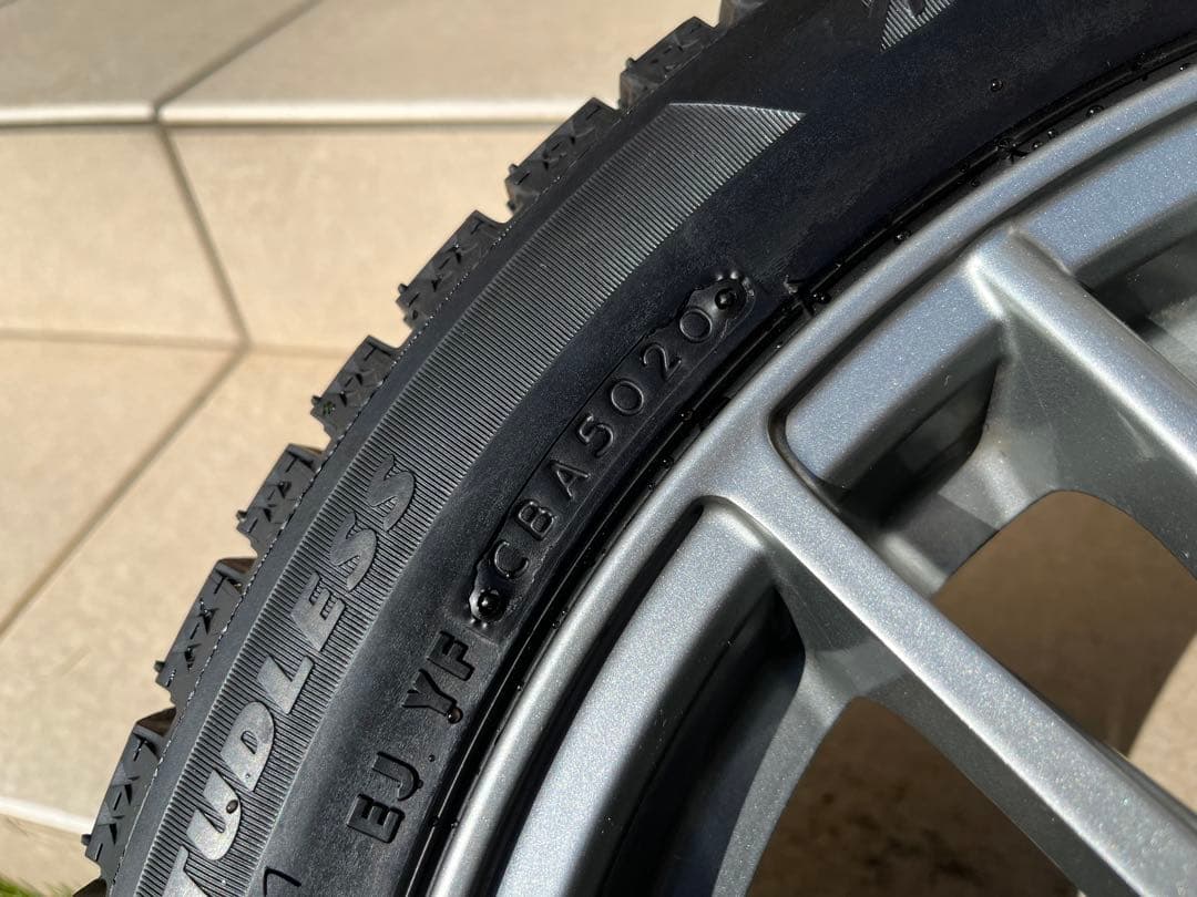 ブリヂストンVRX2 S660 スタッドレス ブリヂストンVRX2 S660 スタッドレス