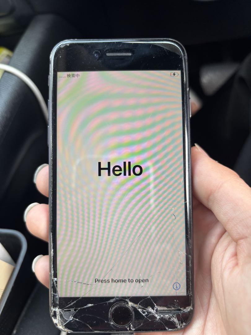 iPhone 8 スペースグレー 本体