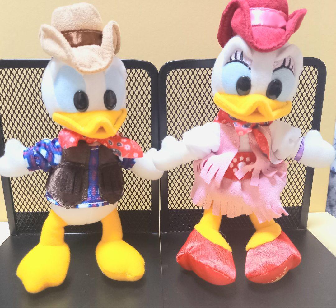 ドナルド デイジー ぬいぐるみバッジ 東京ディズニーランド 新品 デイジー ぬいぐるみバッジ パルパルーザ ドナルド 2025
