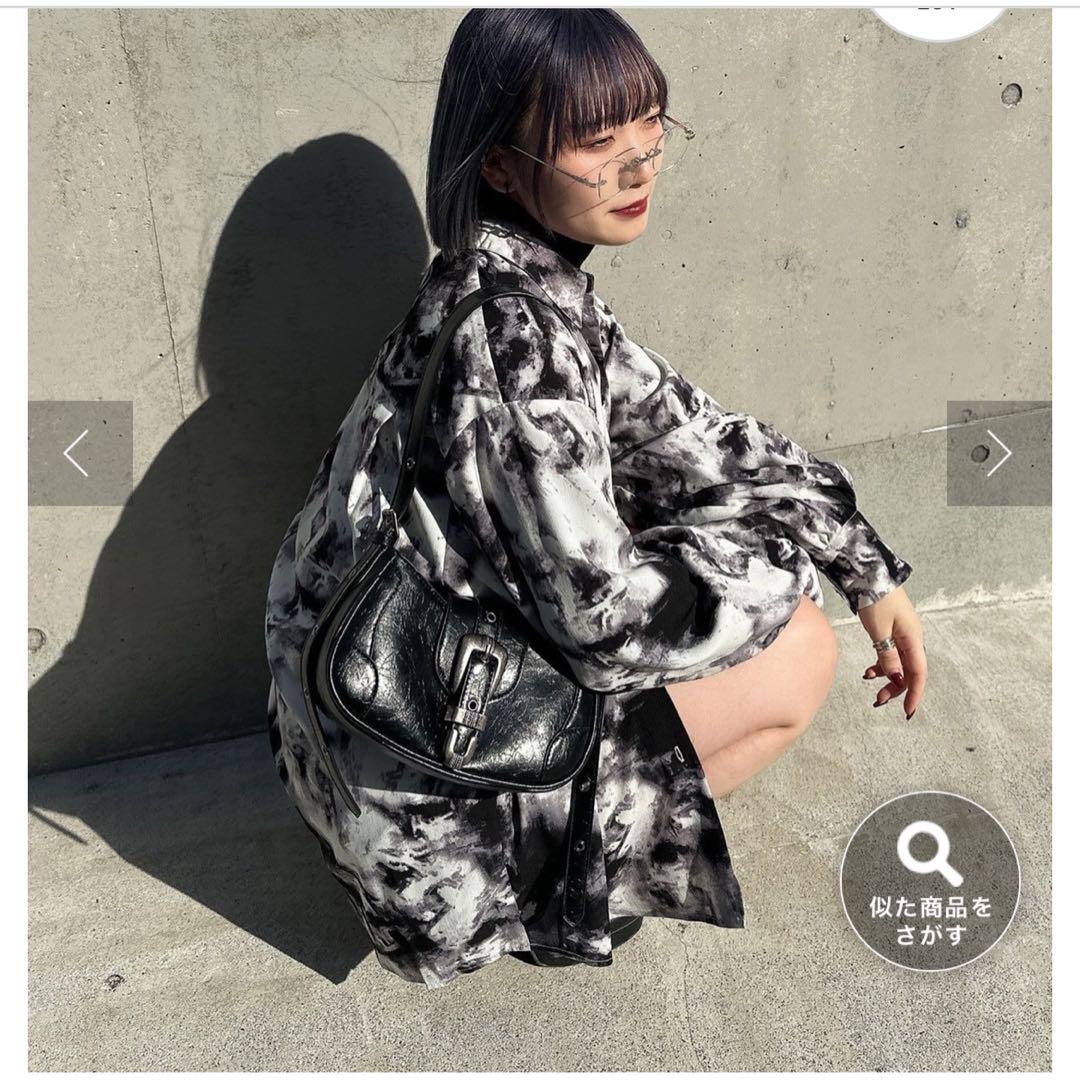 新品タグ付き 【Mavie..7】2025SS柄シャツ ブラック