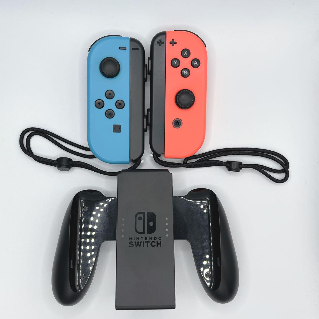 純正品 Nintendo Switch ジョイコン グリップ セット