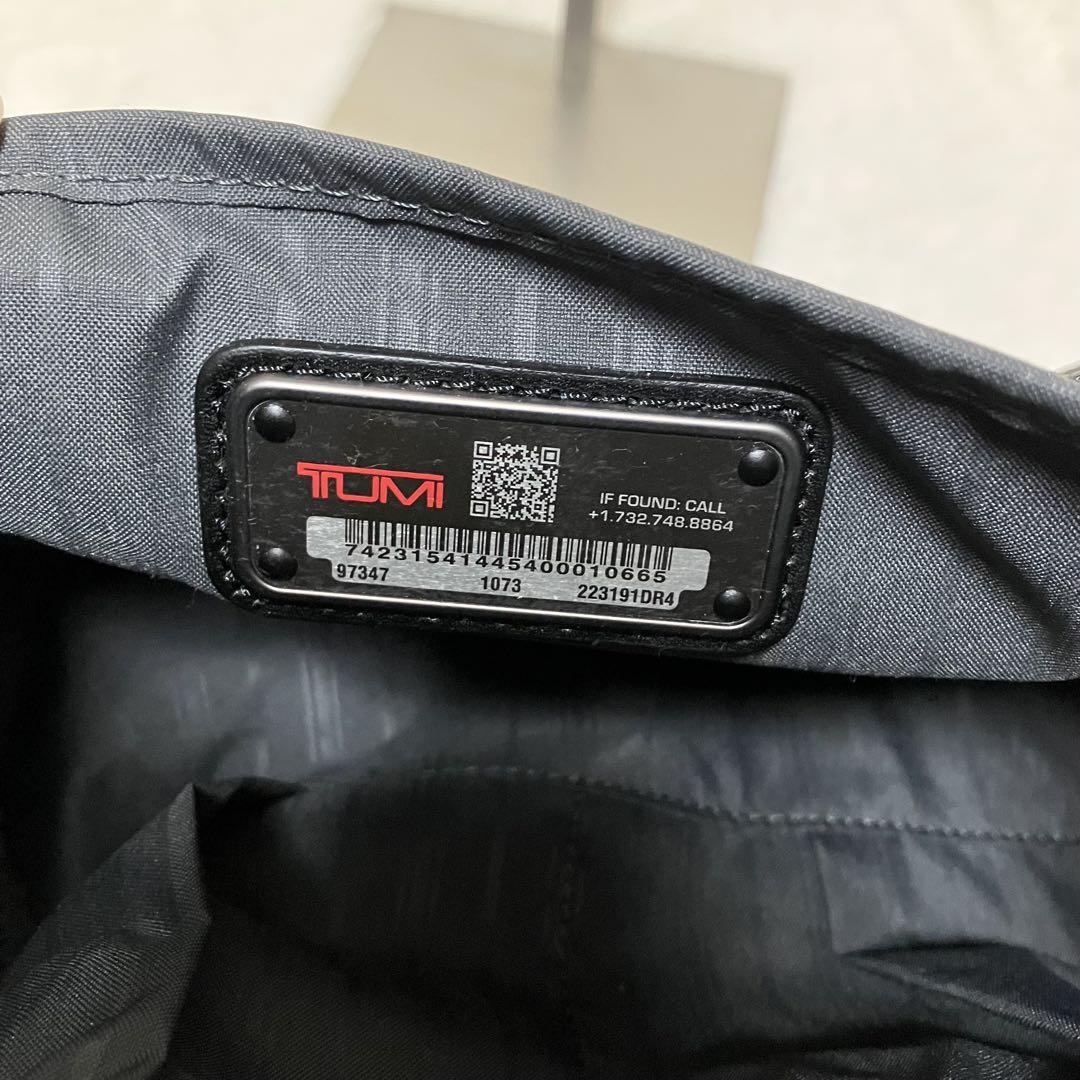 【極美品】TUMI トラベルキット　トラベルポーチ　ハンキング　黒