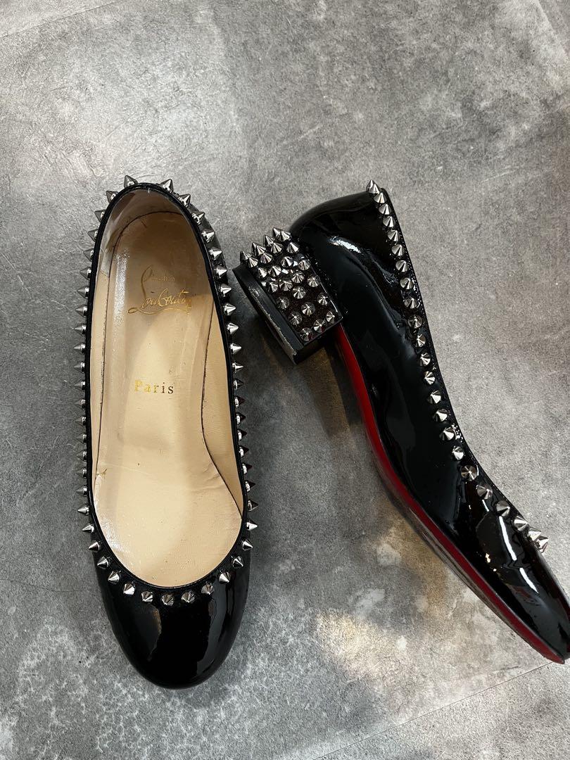 Christian Louboutin 黒 スタッズ パンプス