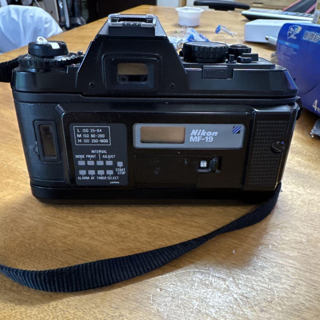 完動品Nikon F-501 一眼レフカメラ AF Nikkor 35-70mm 完動品Nikon F-501 一眼レフカメラ AF Nikkor 35-70mm