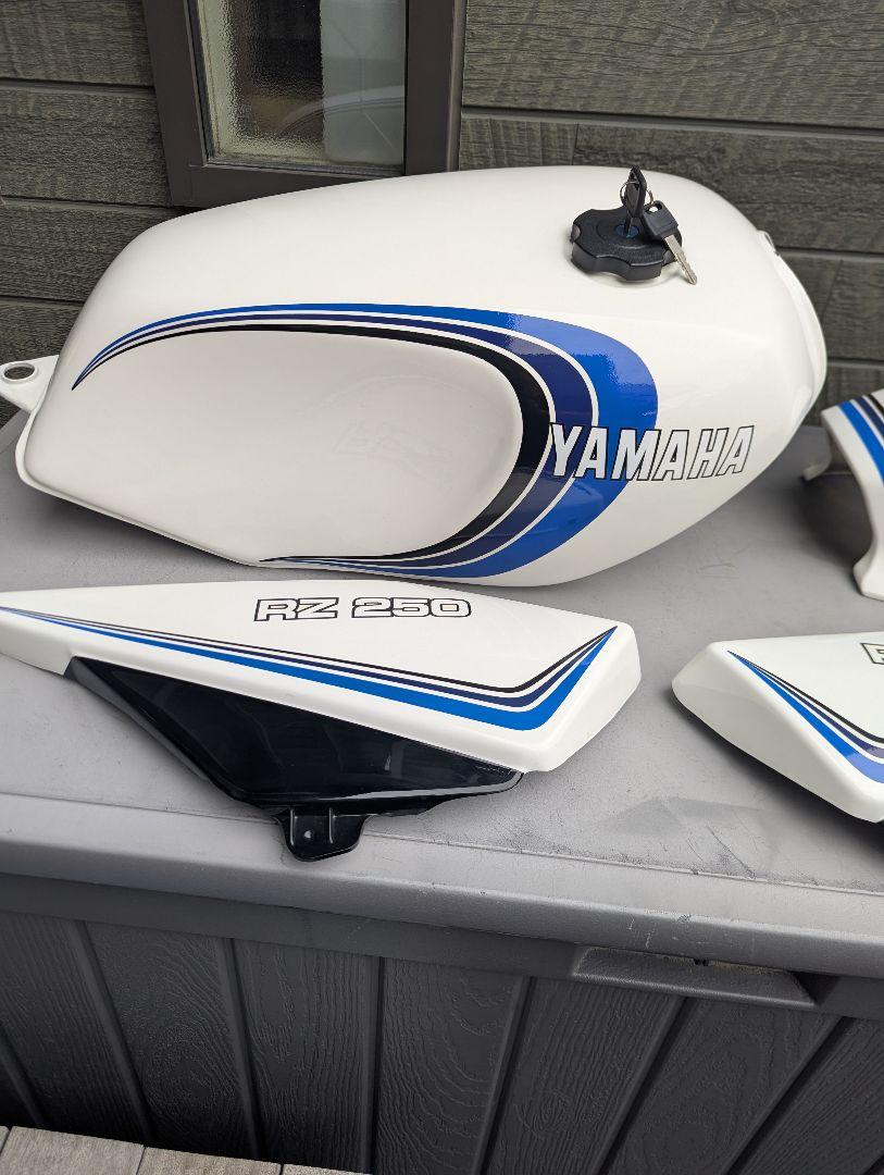 YAMAHA RZ 250 タンクとカバーセット