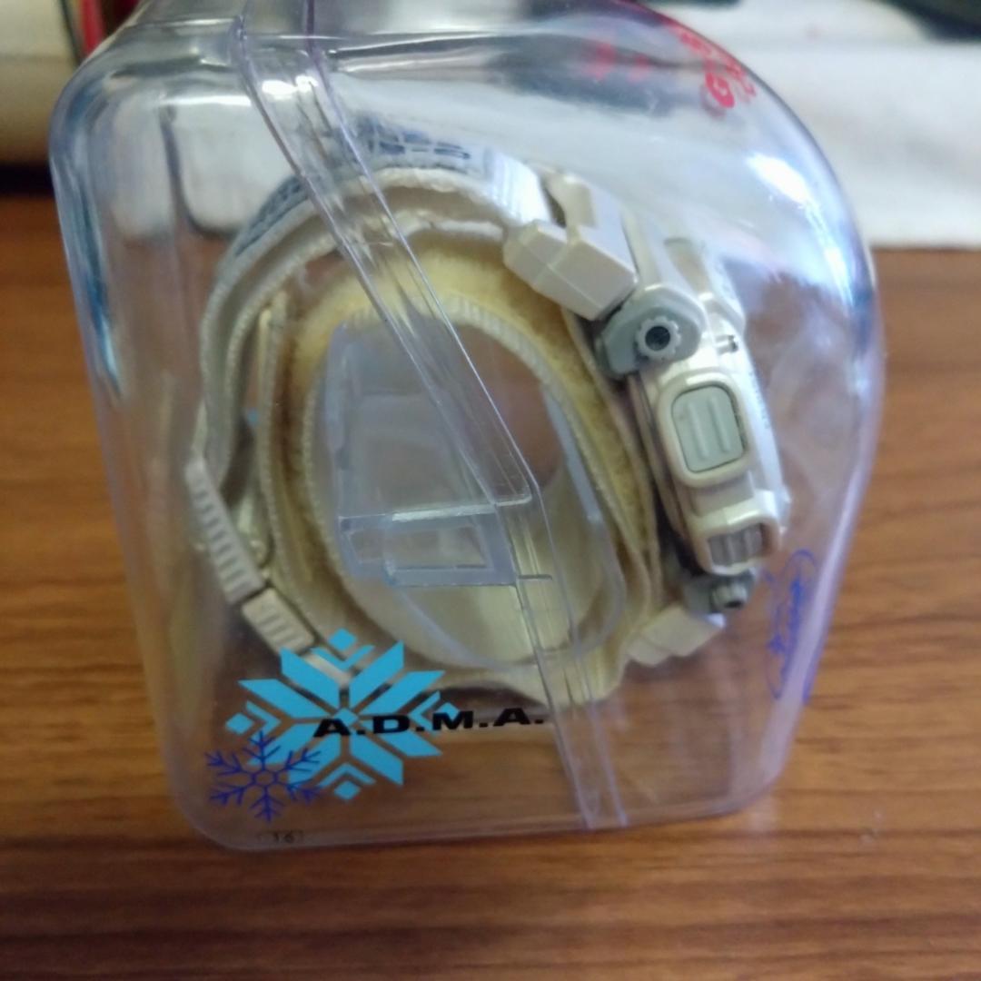 【使用感無し、ケース一部破損】G-SHOCK DW-8800AJ-7BT