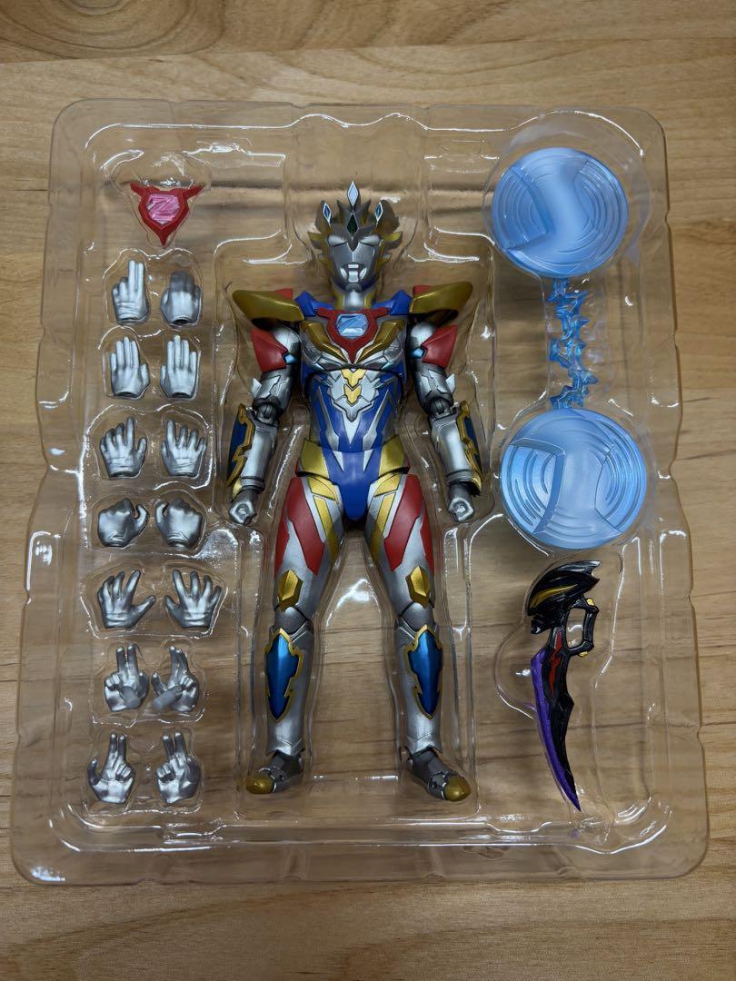 フィギュアーツ　ウルトラマンゼット　デルタライズクロー　開封品