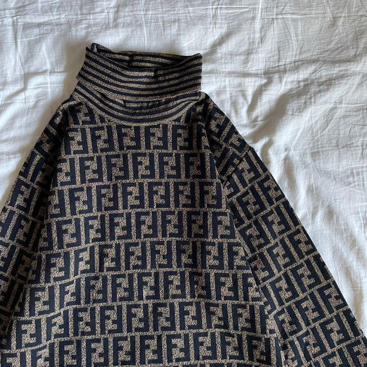 高級ブランド FENDI 激レア 古着 タートルネック ニット フェンディ - ニット/セーター - labelians.fr 高級ブランド FENDI 激レア 古着 タートルネック ニット フェンディ - ニット/セーター - labelians.fr