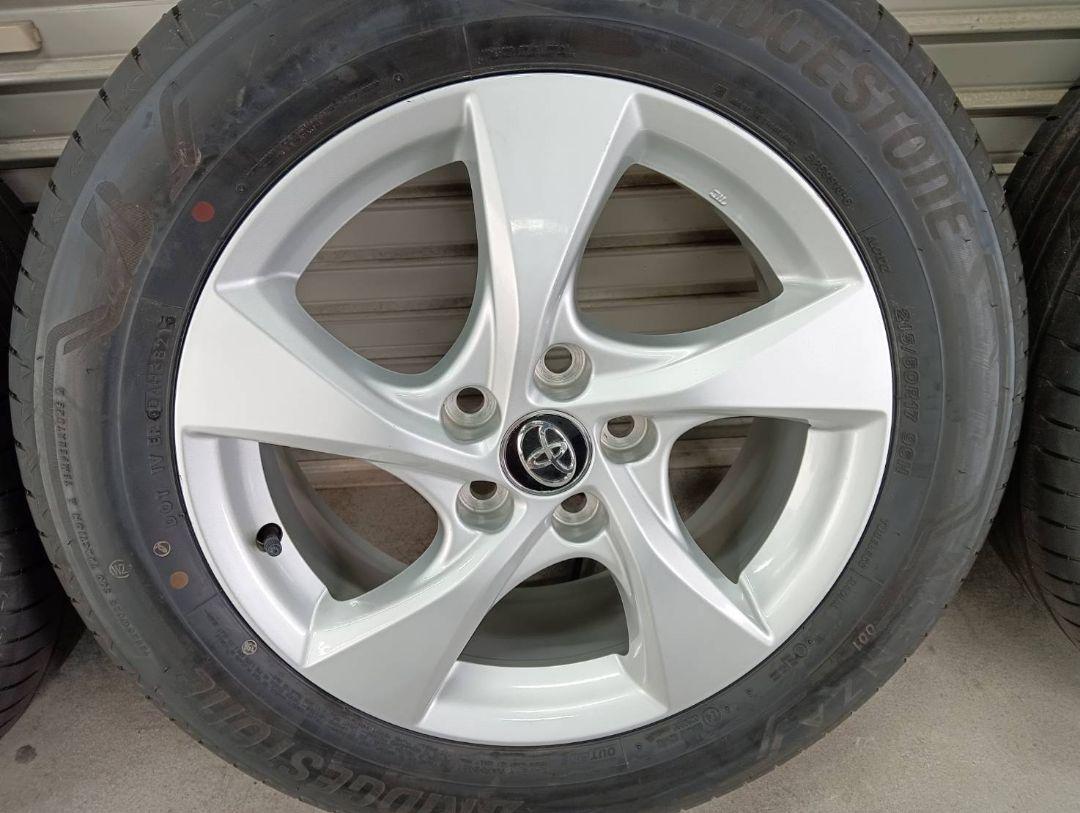 215|60R17 トヨタ