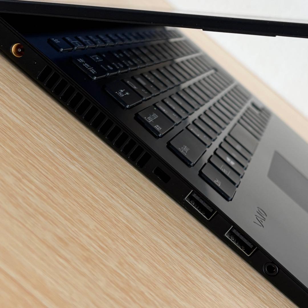 第10世代☆VAIO Pro PK☆i5/8GB/SSD256GB/13.3型 第10世代☆VAIO Pro PK☆i5/8GB/SSD256GB/13.3型