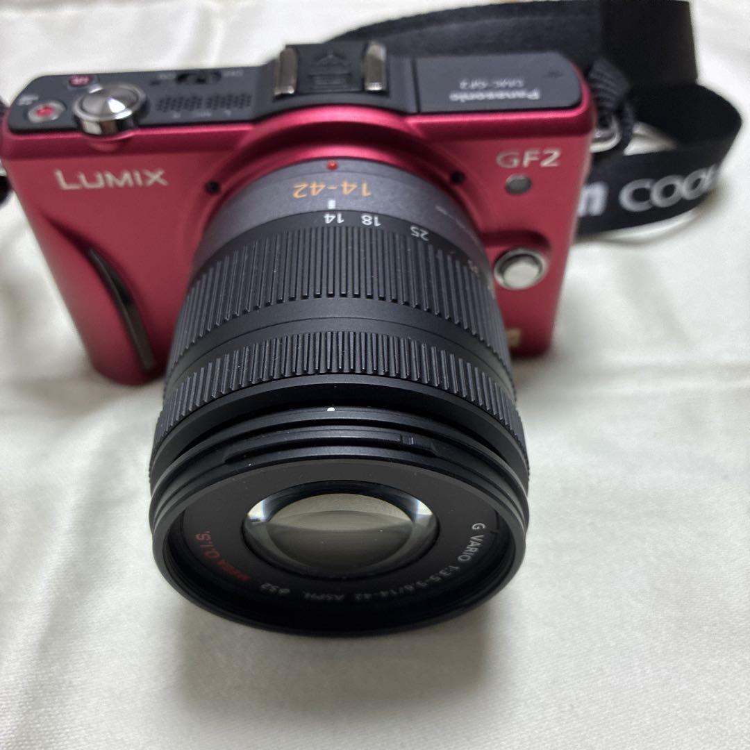 Panasonic LUMIX GF2 ダブルレンズキット レッド　デジカメ