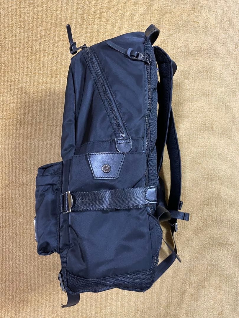 ブラック リュック