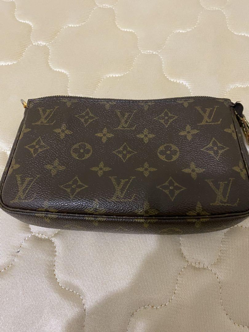 Louis Vuitton モノグラムポーチ 約22cm x 12cm