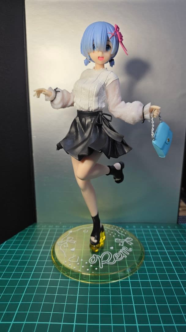Re:ゼロから始める異世界生活 フィギュア レム - メルカリ