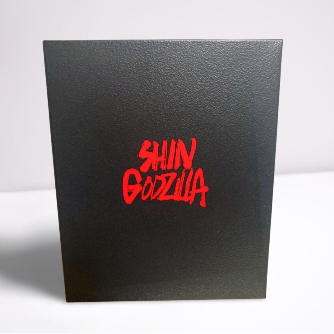 シン・ゴジラ　Blu-ray特別版3枚組 Blu-rayシン・ゴジラ 特別版〈3枚組〉ブルーレイ TBR-27003D - メルカリ