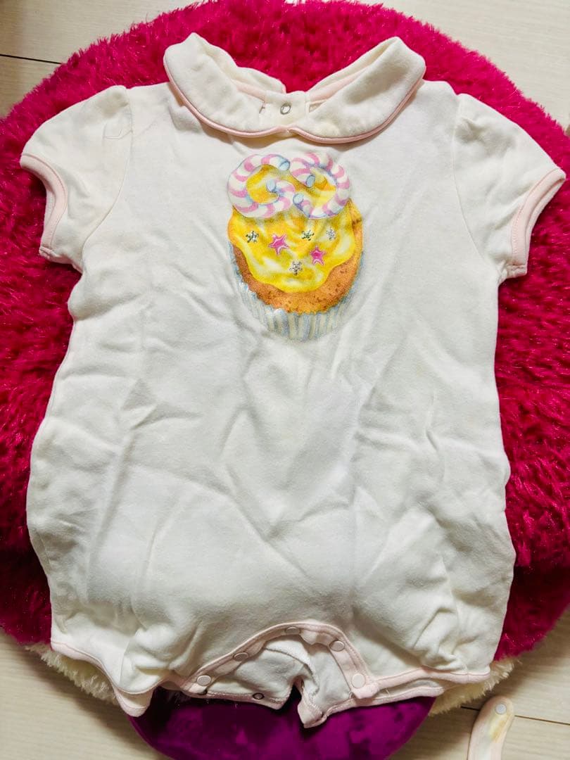 GUCCI カップケーキロンパース 6/9ヶ月