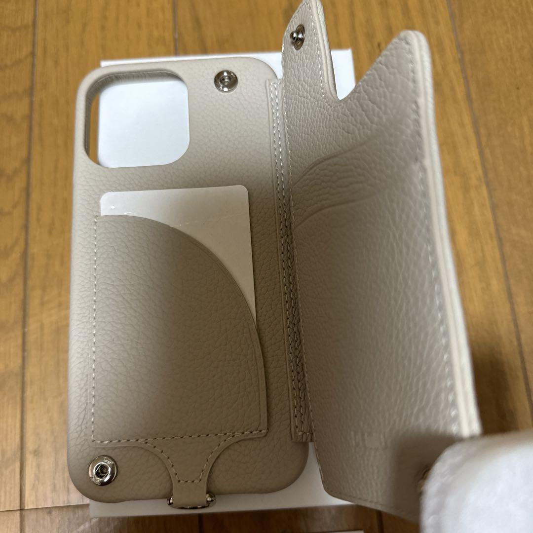 Nananaデミュウ BALLON iPhone15ProMax ベージュ