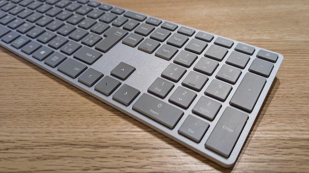 マイクロソフト Surface キーボード WS2-00019 Windows Surface(WS2-00019)キーボード レビュー ノートパソコンに近い