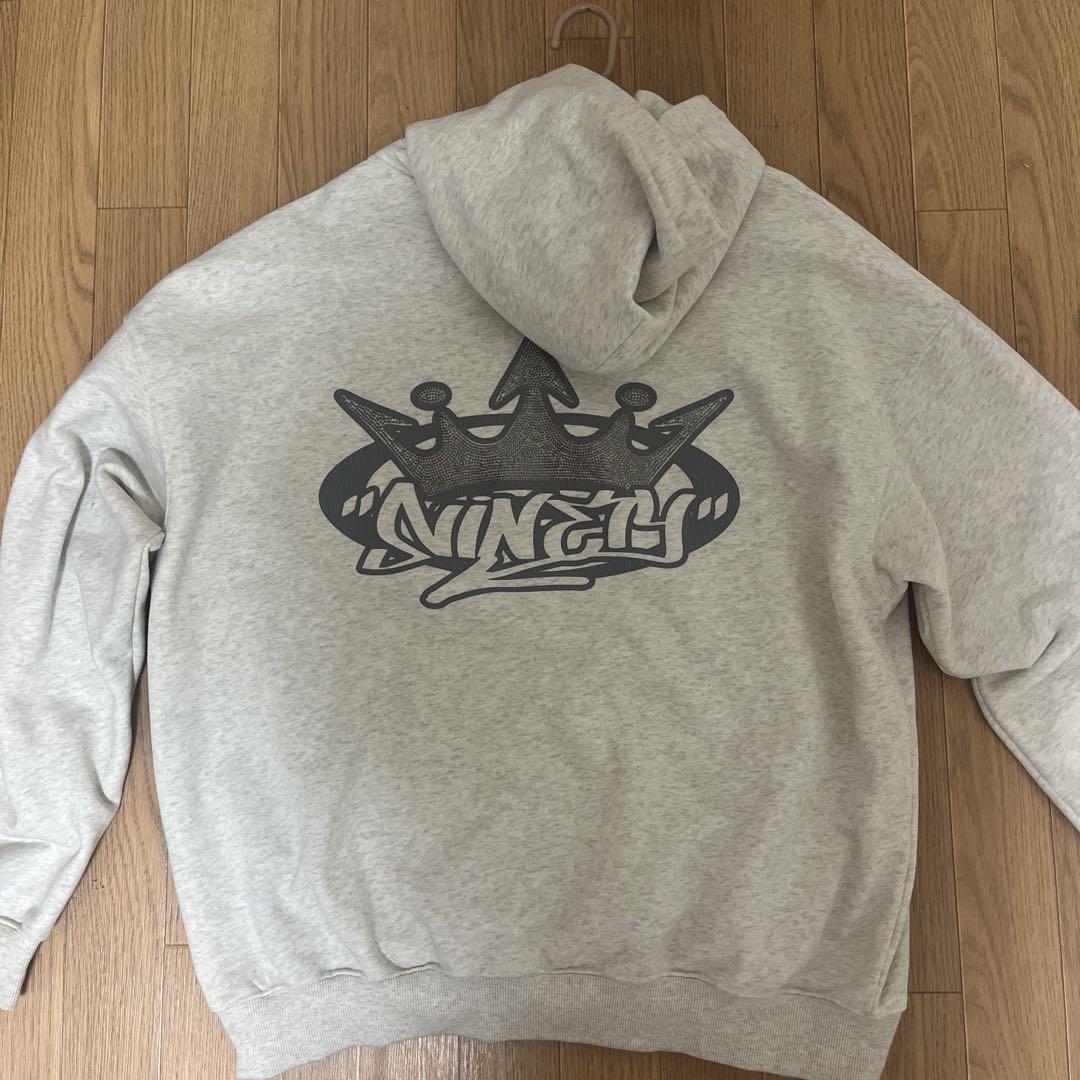 9090パーカー　King Logo Rhinestone Hoodie