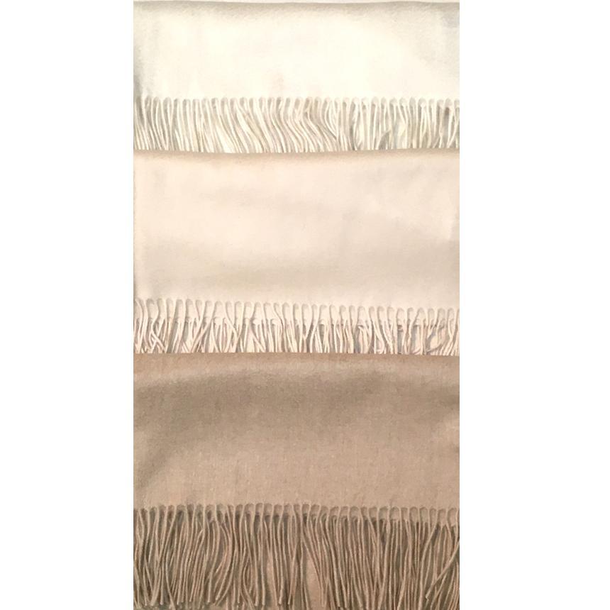 値下中 60cm幅 無染色100% カシミヤストール60×190cｍ 新品 値下中 60cm幅 無染色100% カシミヤストール60×190cm 新品