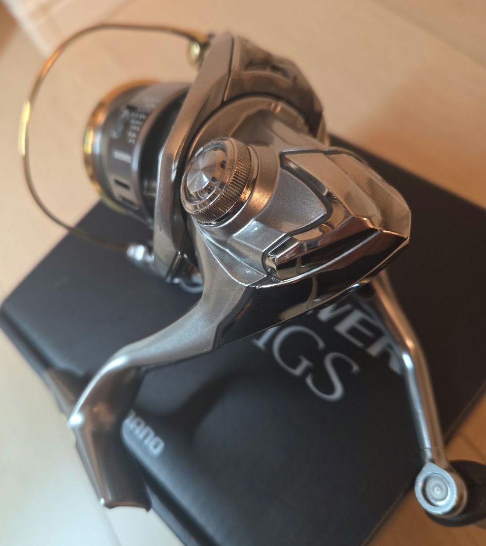 SHIMANO　シマノ　15 ツインパワー 2500HGS