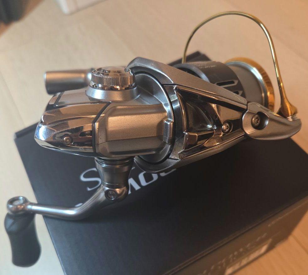SHIMANO　シマノ　15 ツインパワー 2500HGS