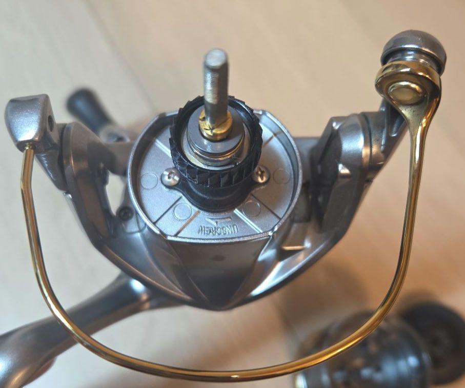 SHIMANO　シマノ　15 ツインパワー 2500HGS