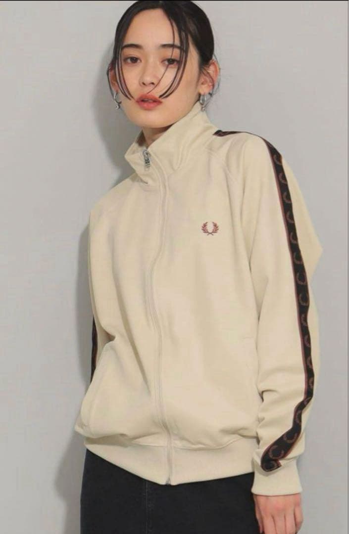 Fred Perry アイボリー トラックジャケット