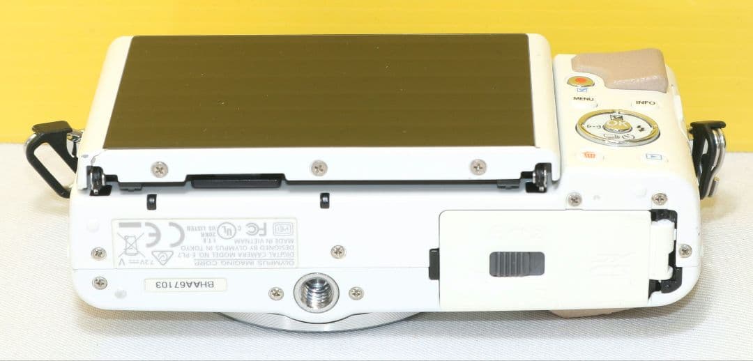 ⭐オリンパス E PL 7 ボディ⭐ホワイト⭐送料無料⭐