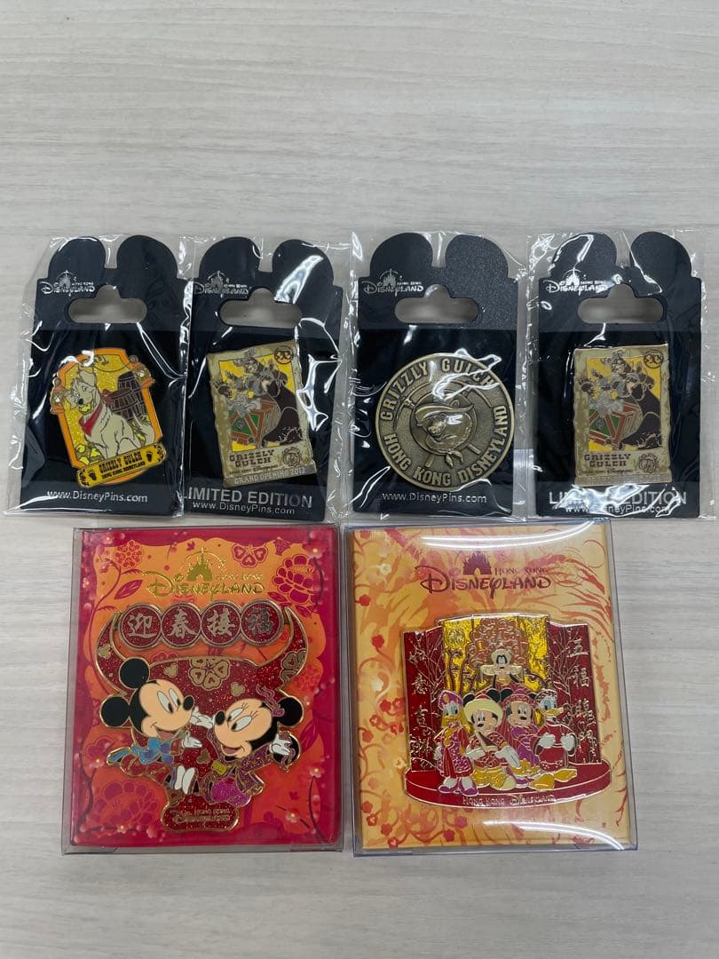 ディズニー 香港限定 ピンバッジ 6個セット - メルカリ