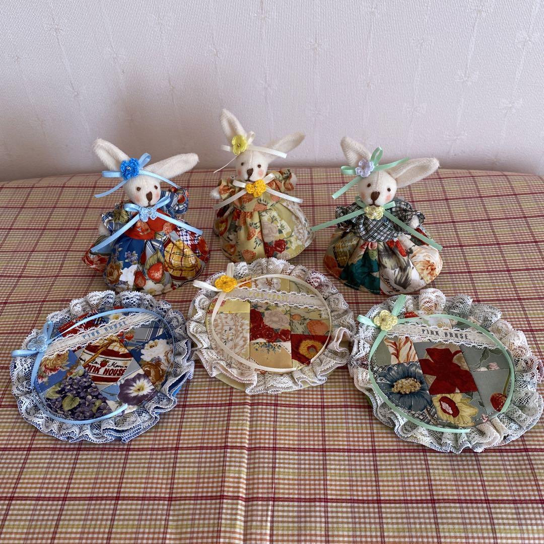 ♡専用♡丸型パッチワークとうさぎちゃん パッチワークコサージュ(^-^)