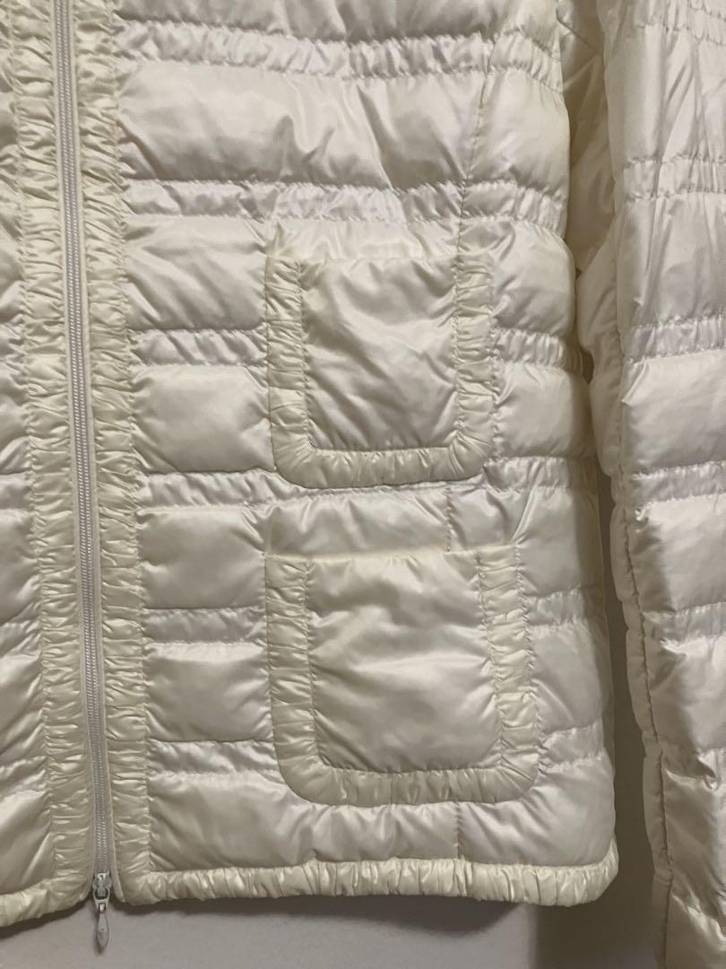 Moncler モンクレール　フリルギャザーノーカラーライトダウンジャケット