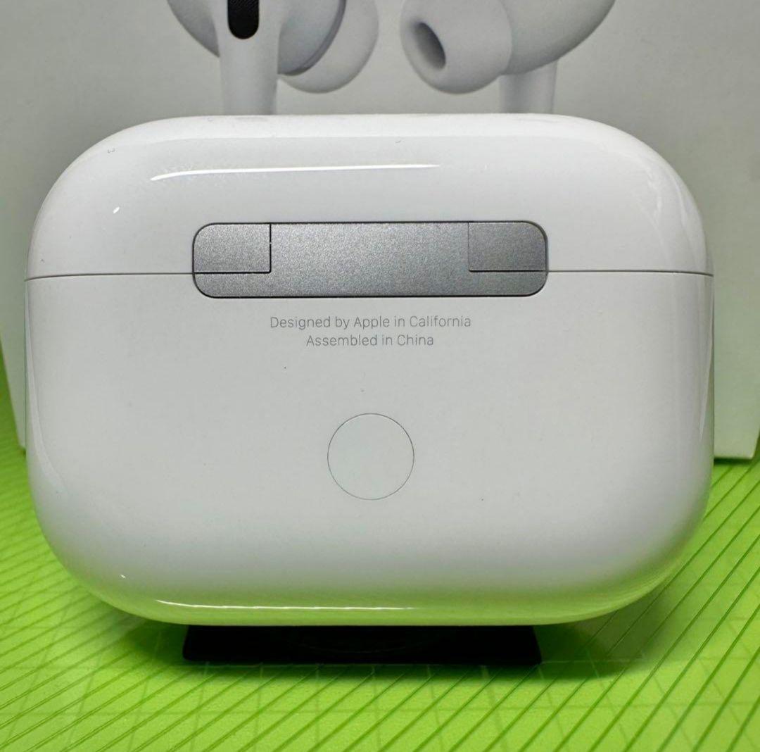 美品 AirPods Pro 2世代 充電ケースのみ USB-C - メルカリ
