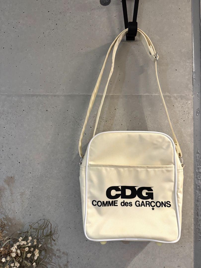 CDG コムデギャルソン ショルダーバッグ スモール CDG コムデギャルソン ショルダーバッグ スモール