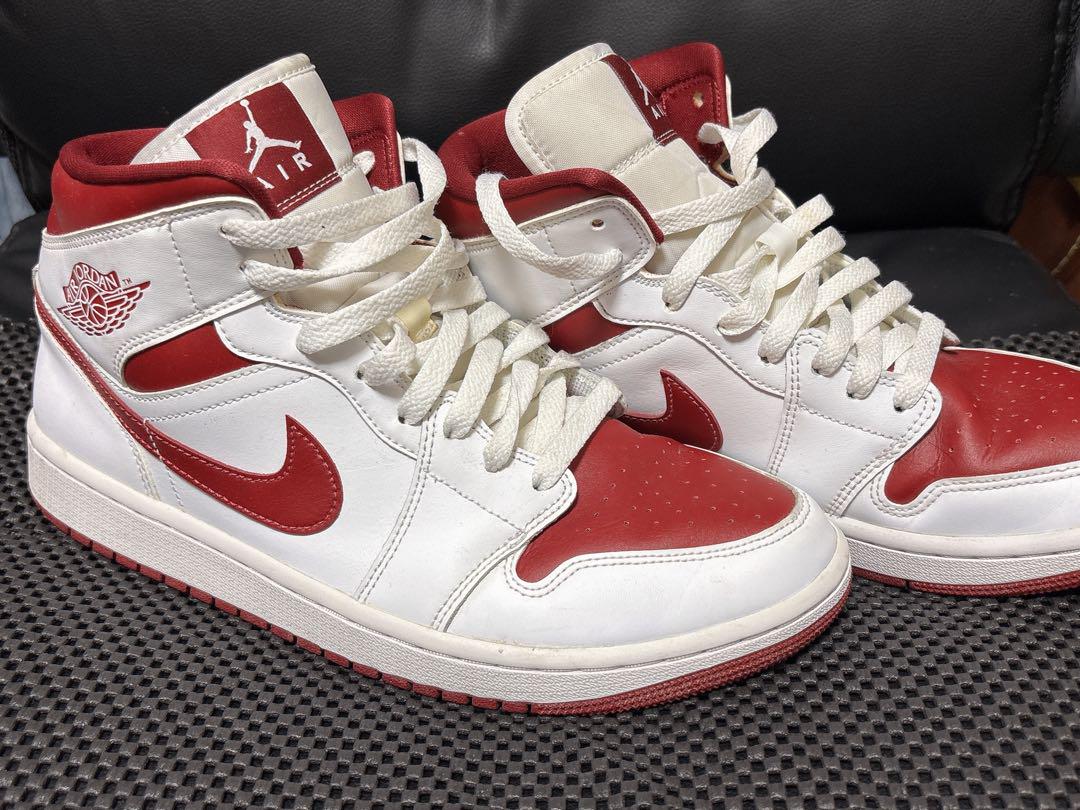 Nike Air Jordan 1 Retro High 赤、白