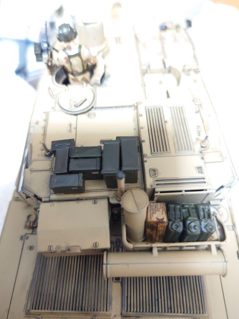 1/35フランス軍主力戦車ルクレール UAE駐在部隊 完成品 - メルカリ