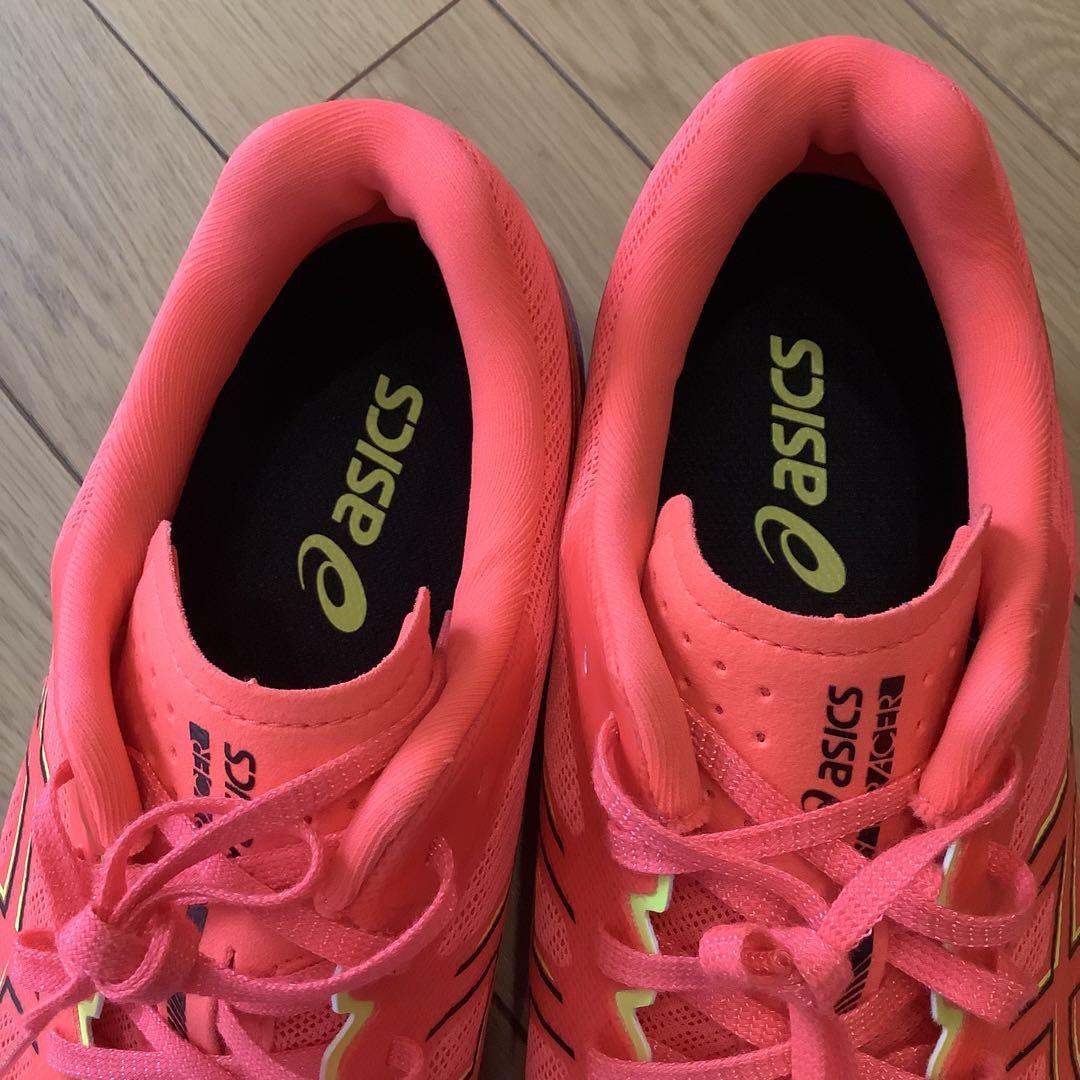 美中古　asics LYTERACER5　101B902 28.5cm