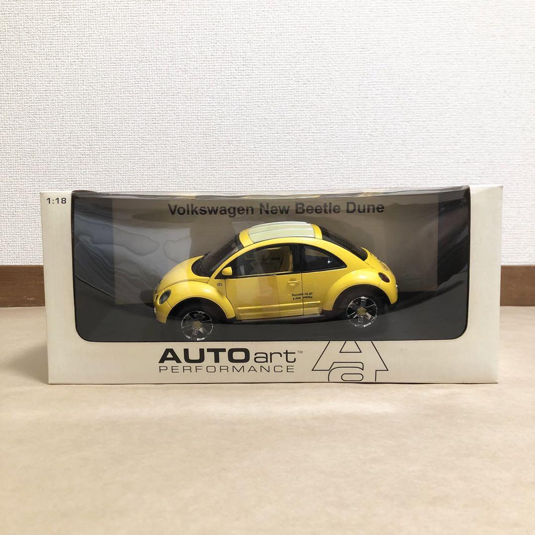 オートアート ニュービートル 1/18スケール