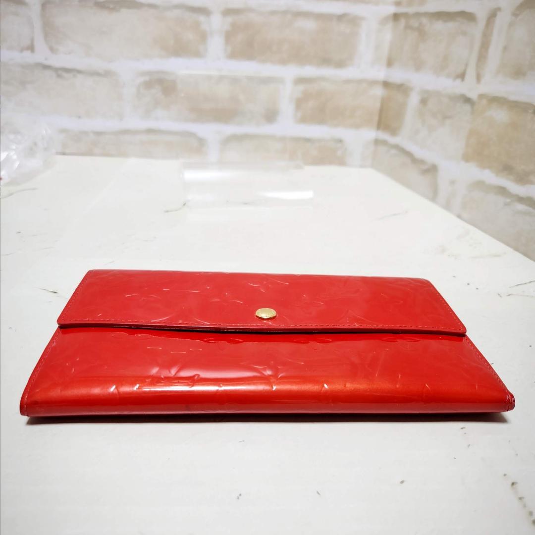✨美品✨ルイビトン　ヴェルニ　ポルトフォイユサラ　エナメル　長財布 レッド ☆LOUISVUITTON ヴェルニ ポルトフォイユ サラ 長財布 レッド 美品