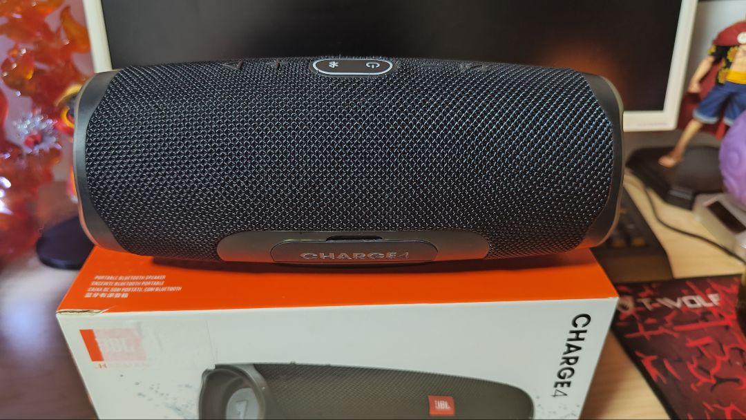 JBL Charge 4 黒 スピーカー・ウーファー