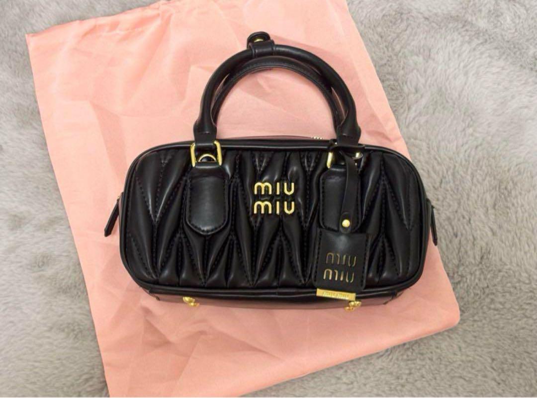 MIU MIU ショルダーバッグ