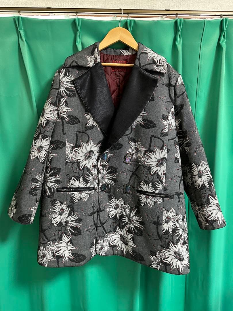 halzalma 咲く手あまたのジャケットコート
