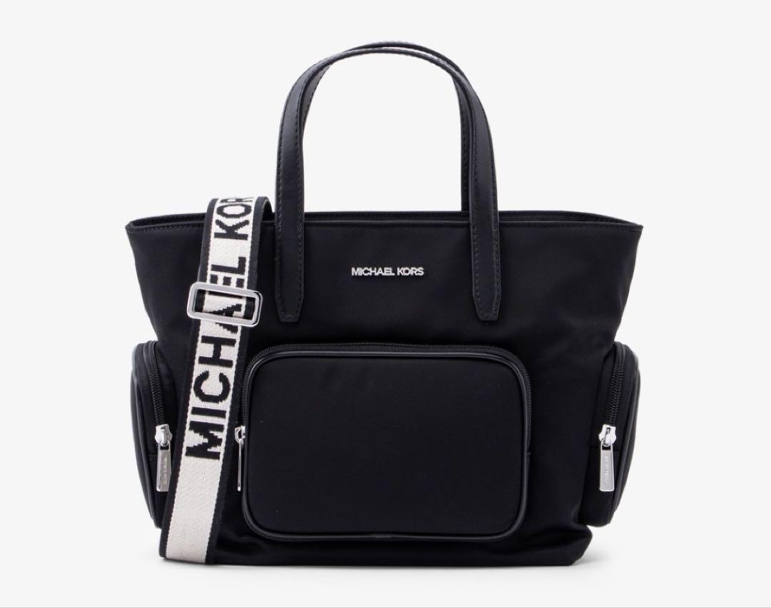 MICHAEL KORS ブラックショルダー付きトートバッグ