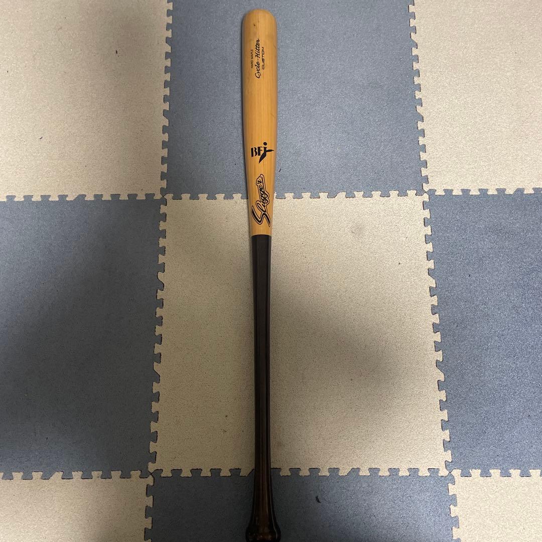 スラッガー硬式木製バット目立った傷や汚れなし