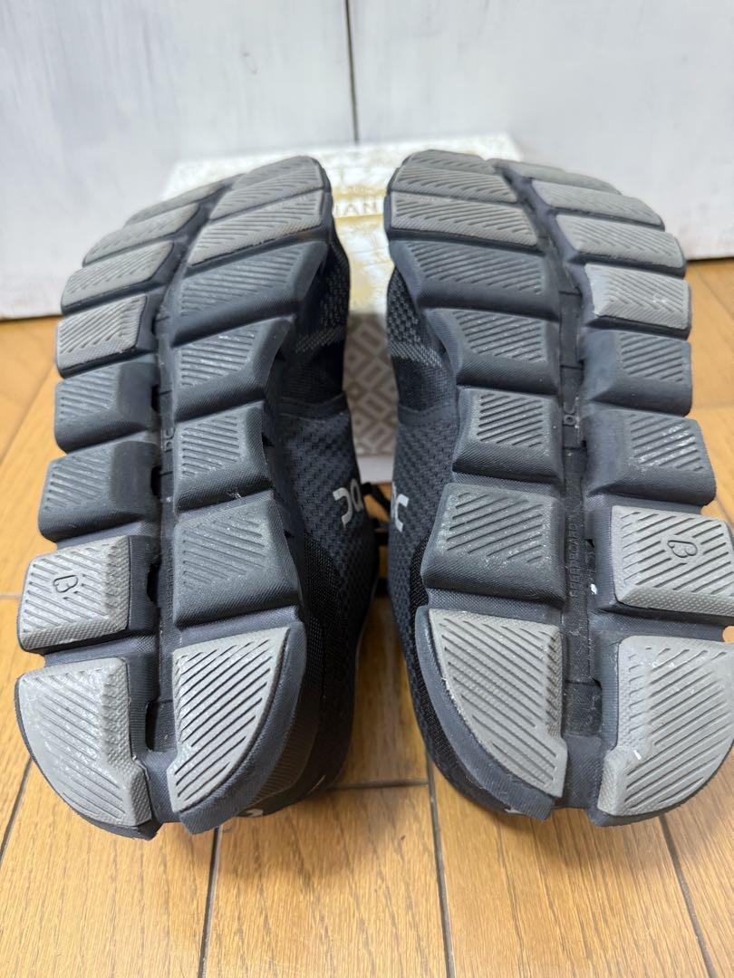 美品　正規品　On CloudX M8ブラック　26cm