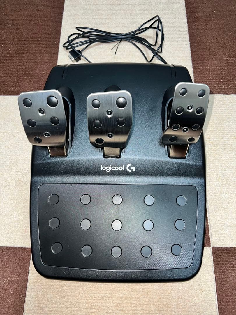 【PS3・PS4・PS5】Logicool G29 DRIVING FORCE