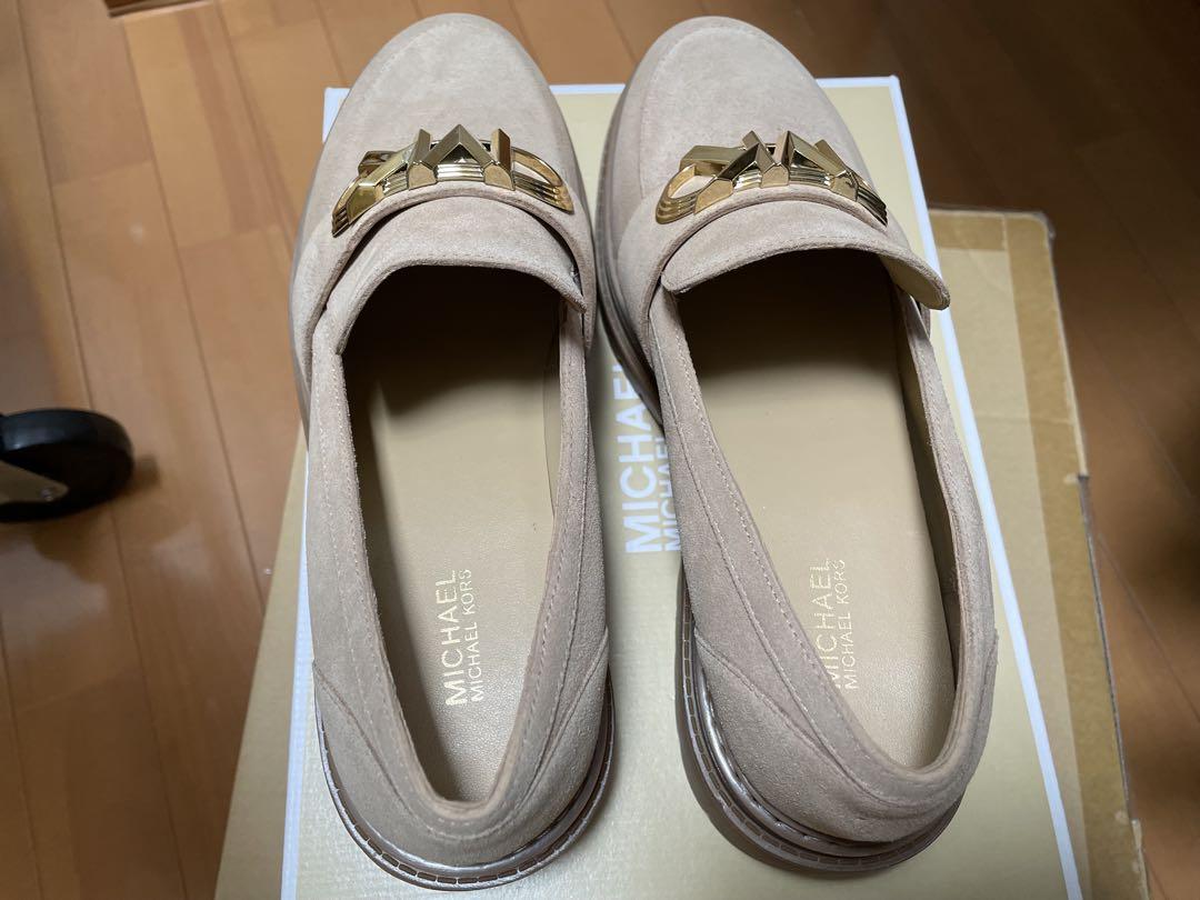 マイケルコース MICHAEL KORS ベージュ スエード 厚底ローファー マイケルコース MICHAEL KORS ベージュ スエード 厚底ローファー