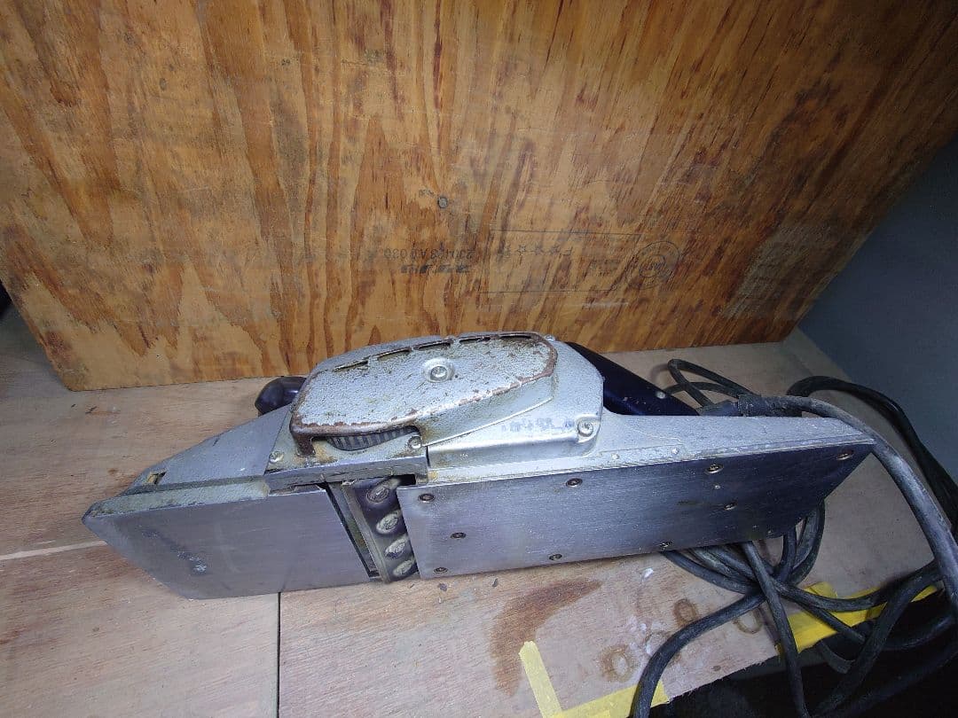 電動プランナー(電動カンナ)※ジャンク品 電動プランナー(電動カンナ)※ジャンク品