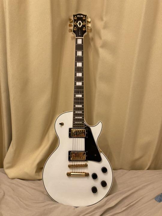 ー品販売 FGN エレキギター レスポール ホワイト 白 ソフトケース付